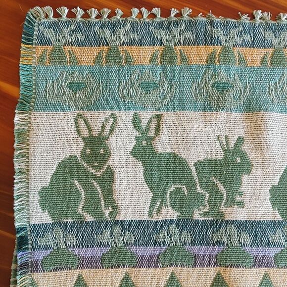 Springtime/Easter/Bunny Reversible Fringed Set Of 4 Placemats‎ - Picture 3 of 9